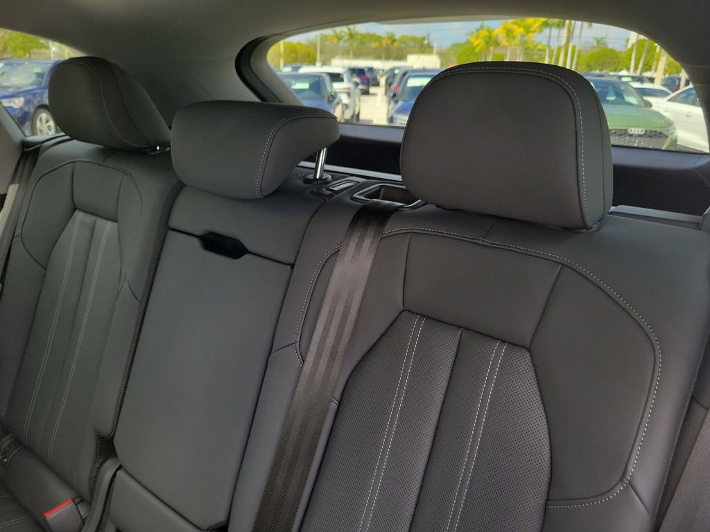 New 2025 Audi Q5 Prestige image 27