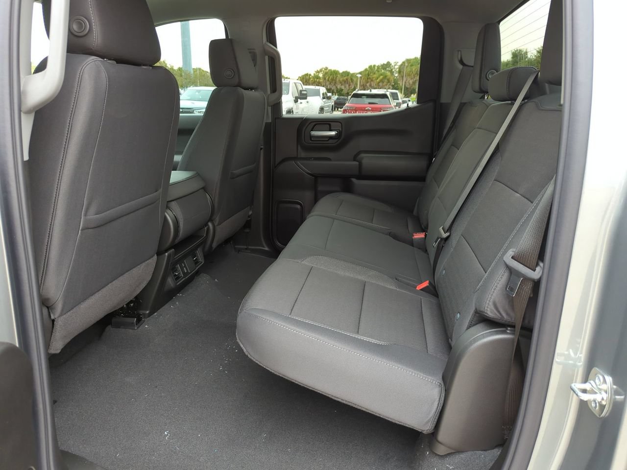 New 2026 Chevrolet Silverado 1500 Custom w/ LPO, Dark Essentials Package RWD image 20
