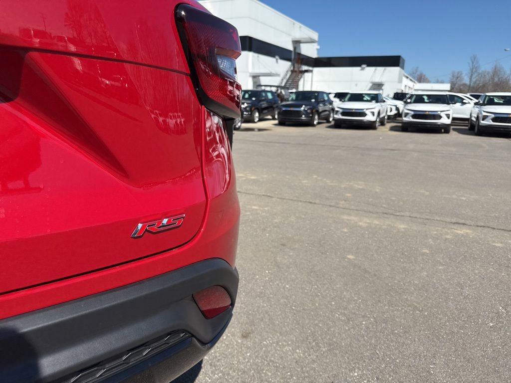 New 2026 Chevrolet Trax RS w/ Sunroof Package image 30