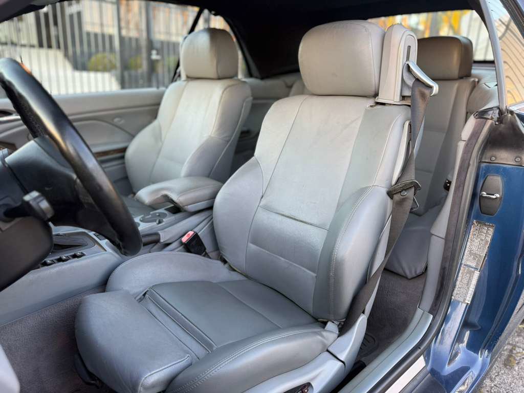 Used 2004 BMW 330Ci Convertible image 19