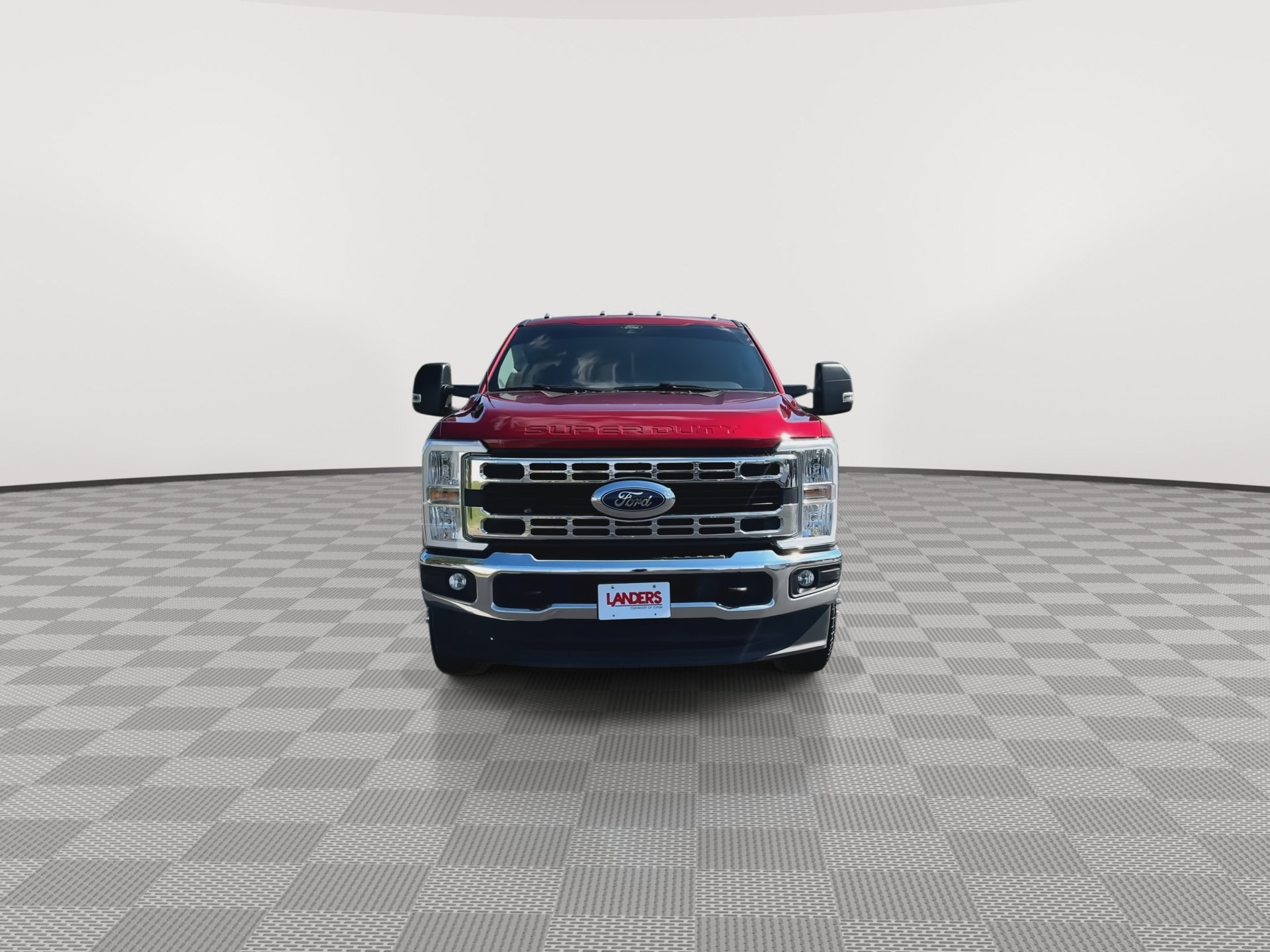 Used 2025 Ford F350 XLT AWD/4WD image 3