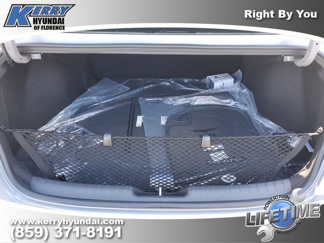 New 2026 Hyundai Elantra Sport image 8