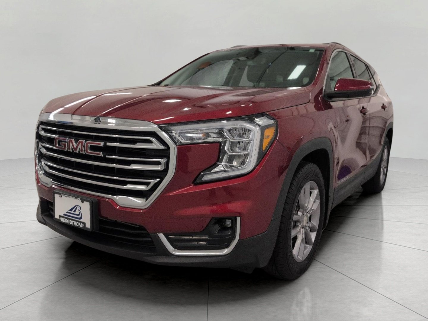 Certified 2022 GMC Terrain SLT w/ Infotainment Package II AWD/4WD image 12