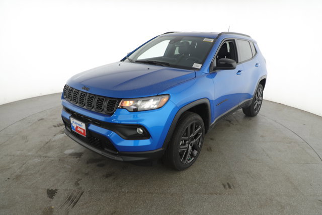 New 2026 Jeep Compass Latitude image 2