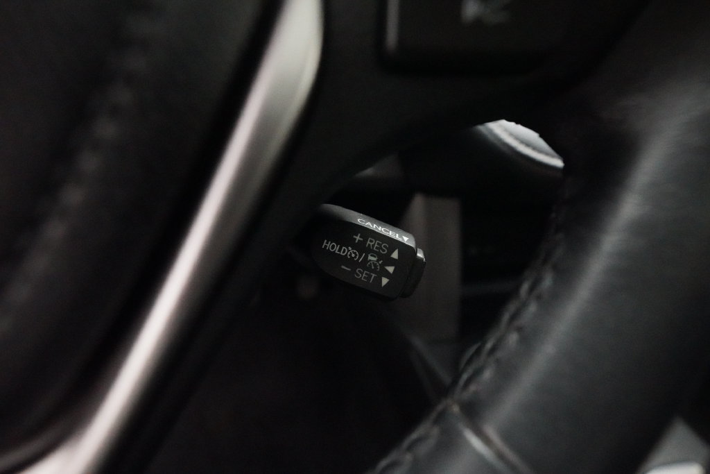 Used 2018 Toyota RAV4 XLE w/ Plus Extra Value Package AWD/4WD image 19