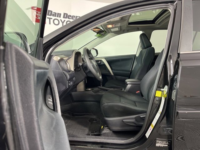 Used 2013 Toyota RAV4 XLE image 3