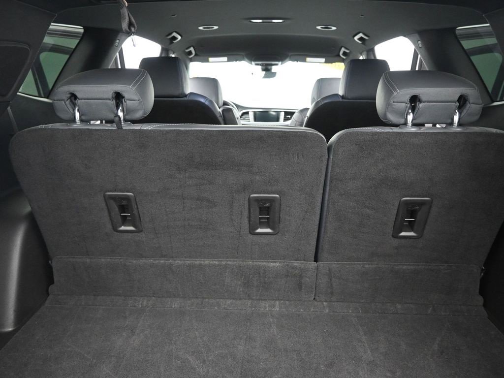Used 2024 Buick Enclave Premium image 18