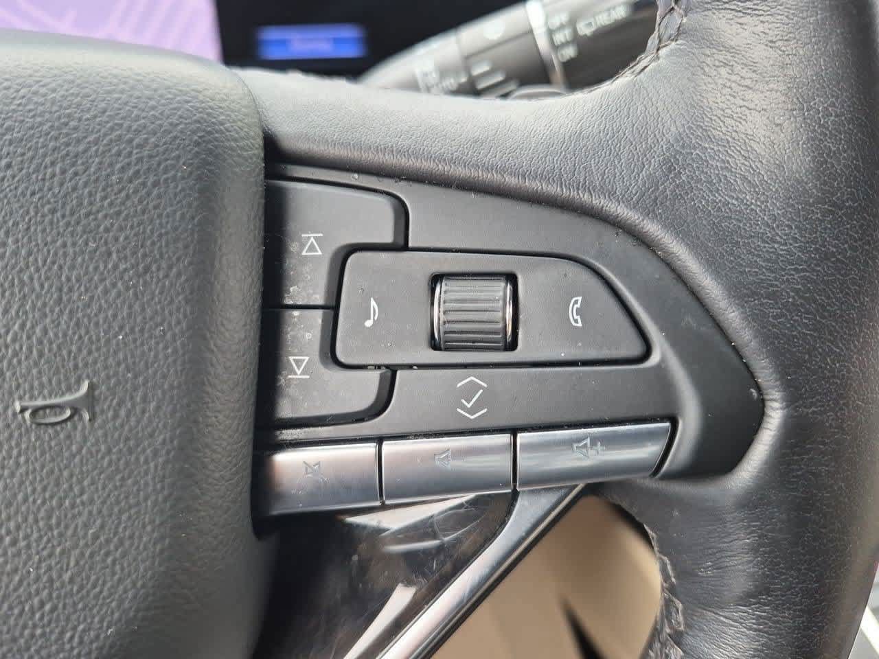 Used 2024 Cadillac Escalade Premium Luxury w/ LPO, Floor Liner Package AWD/4WD image 28