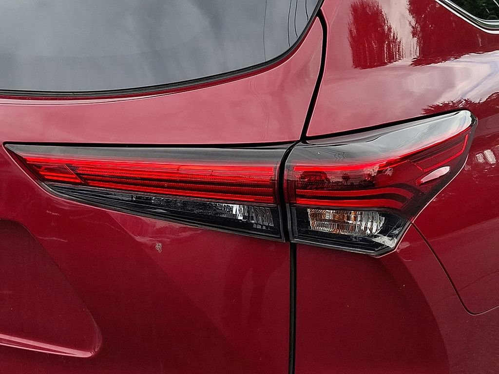 Used 2023 Toyota Highlander Limited image 30