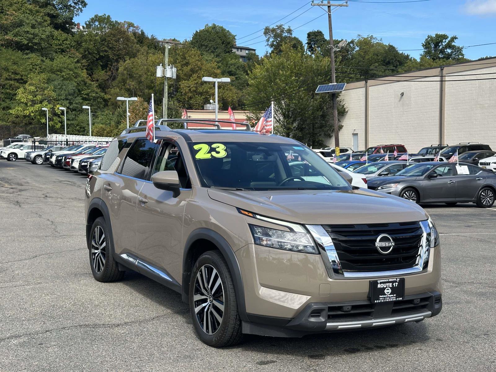 Used 2023 Nissan Pathfinder Platinum