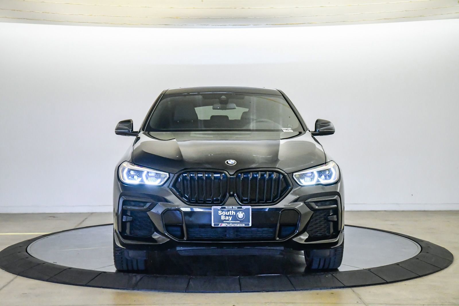 Certified 2023 BMW X6 M50i w/ Executive Package AWD/4WD image 7