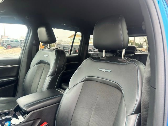 Used 2022 Jeep Grand Cherokee Trailhawk w/ Luxury Tech Group III image 24