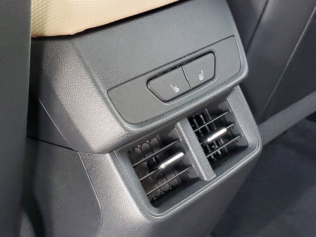 Certified 2025 Chevrolet Equinox ACTIV w/ Safety and Technology Package image 35