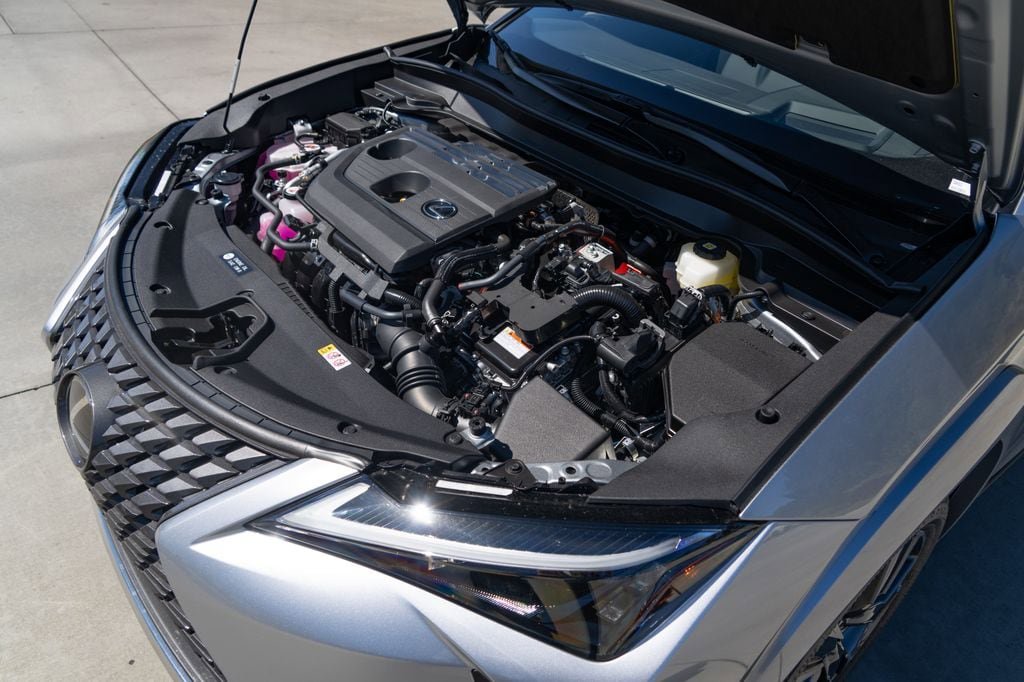 New 2026 Lexus UX 300h FWD image 4