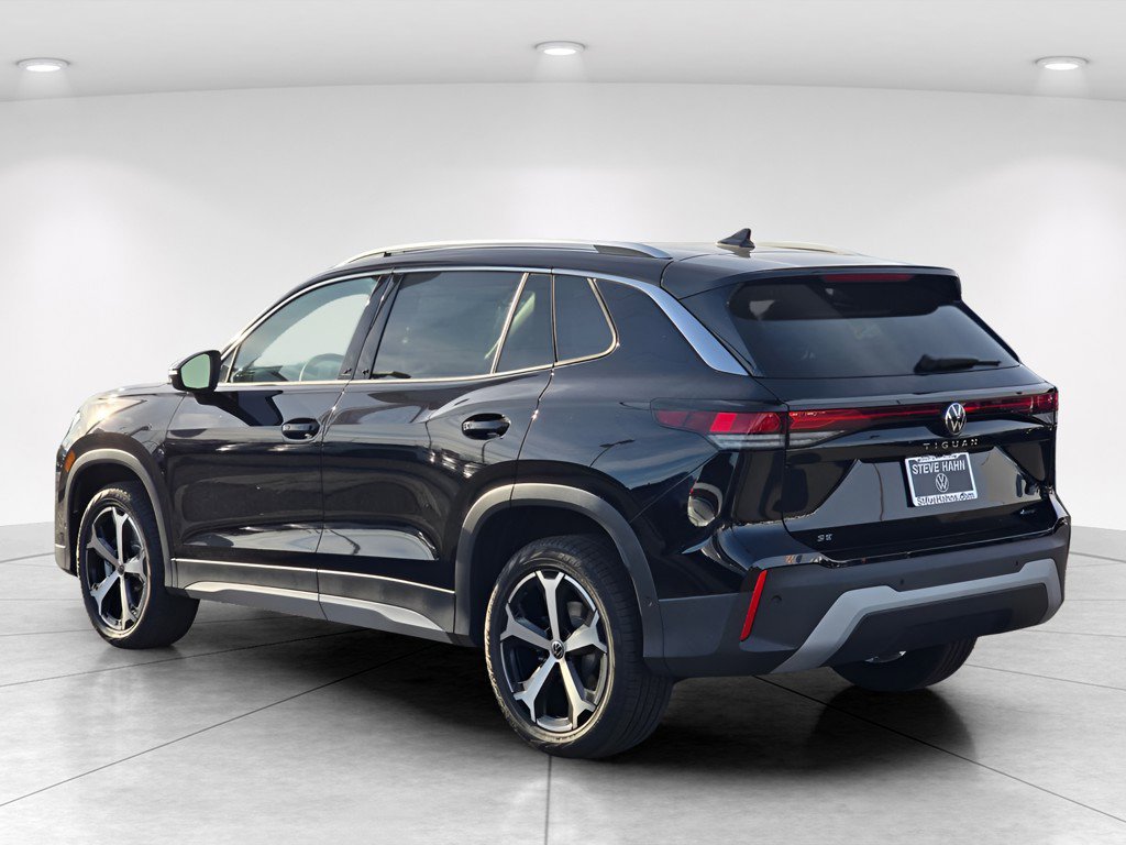 New 2026 Volkswagen Tiguan SE AWD/4WD image 3