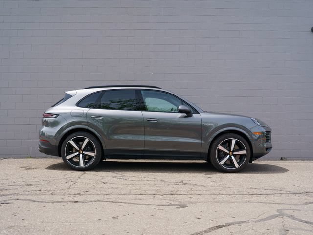 New 2026 Porsche Cayenne E-Hybrid AWD/4WD image 8