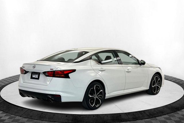 Used 2023 Nissan Altima 2.5 SR image 5