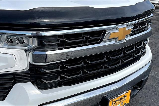 Used 2024 Chevrolet Silverado 1500 LT AWD/4WD image 32