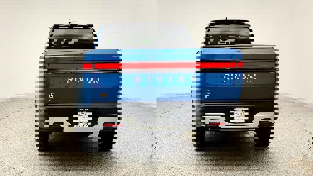 Used 2022 Rivian R1T Adventure image 6