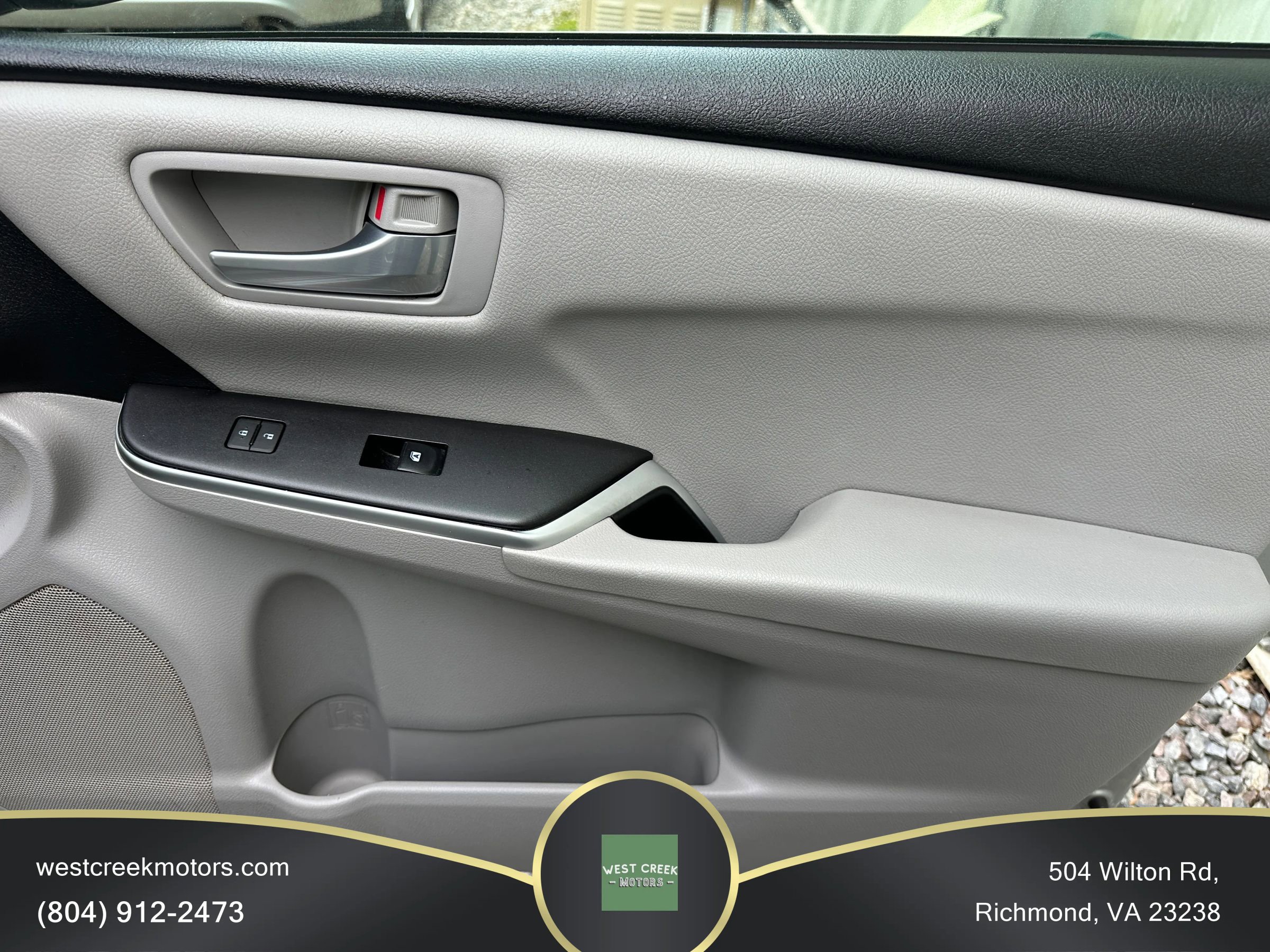 Used 2017 Toyota Camry LE image 16