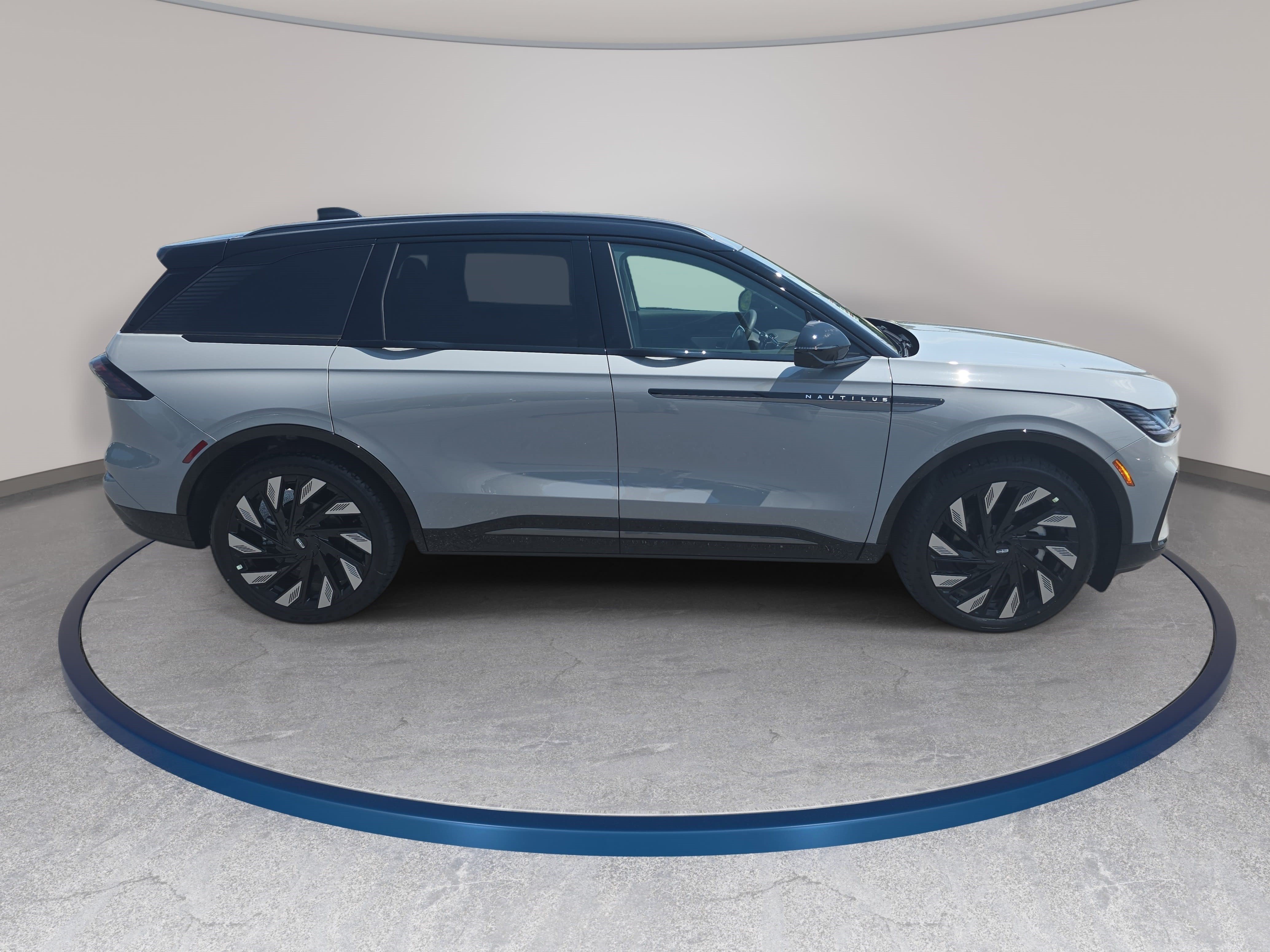 New 2026 Lincoln Nautilus Reserve AWD/4WD image 4