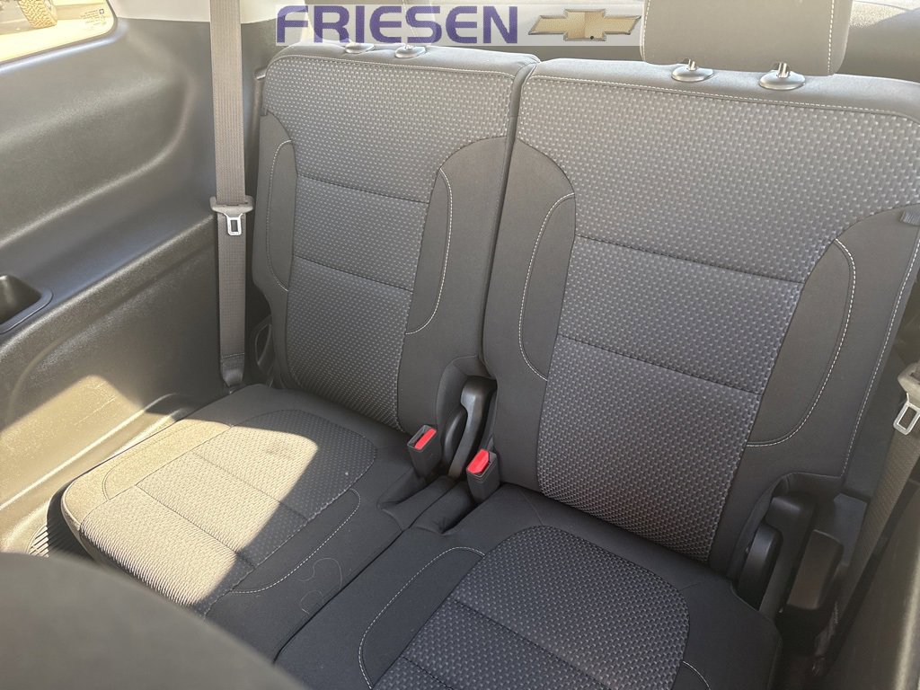 Used 2023 GMC Acadia SLE w/ Driver Convenience Package image 24