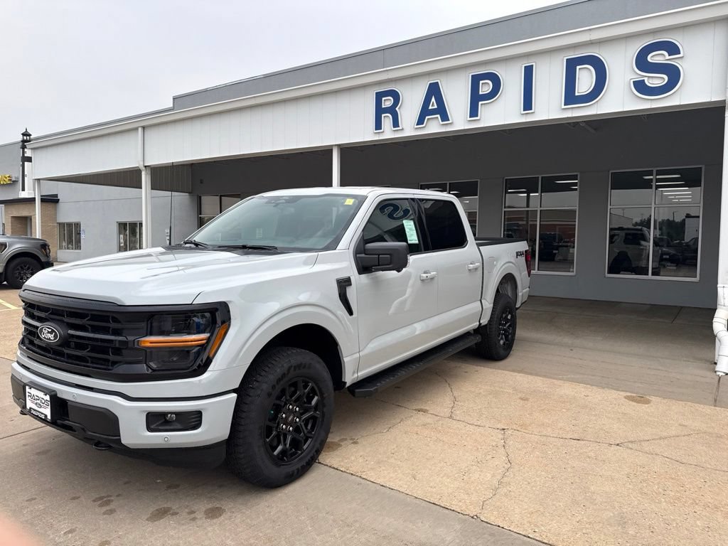 New 2026 Ford F150 XLT w/ Equipment Group 302A MID AWD/4WD image 3
