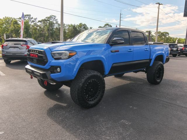 Used 2021 Toyota Tacoma TRD Sport w/ TRD Premium Sport Package AWD/4WD image 4
