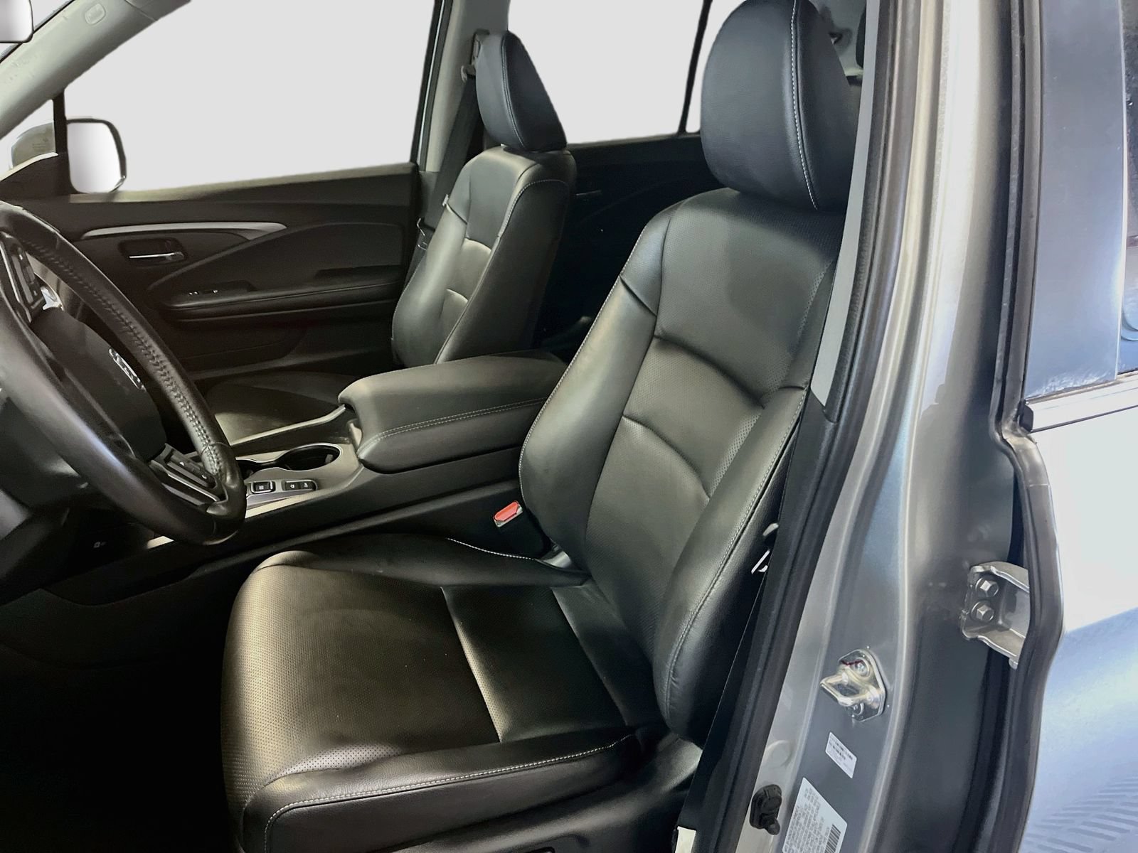 Used 2025 Honda Ridgeline RTL+ image 19
