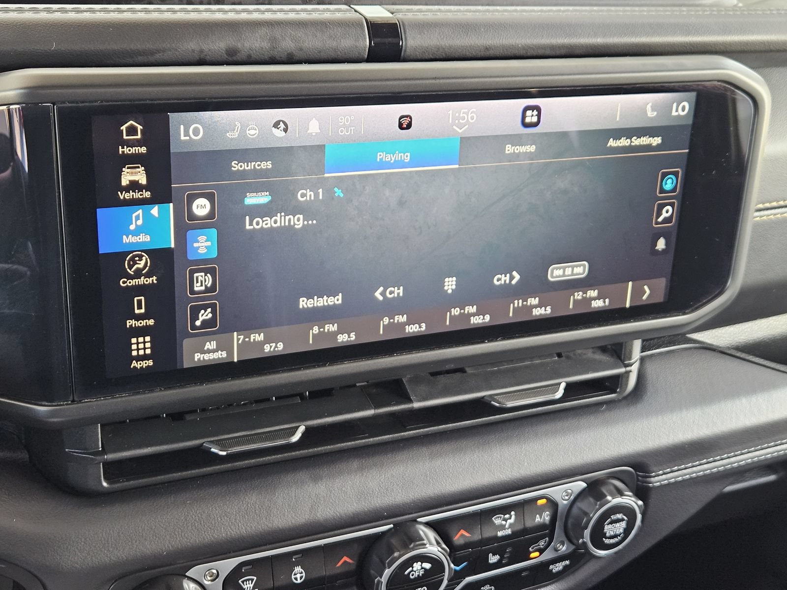 Used 2024 Jeep Gladiator Sport AWD/4WD image 20