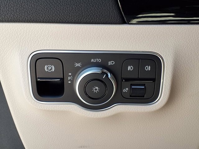 Used 2025 Mercedes-Benz GLA 250 image 20