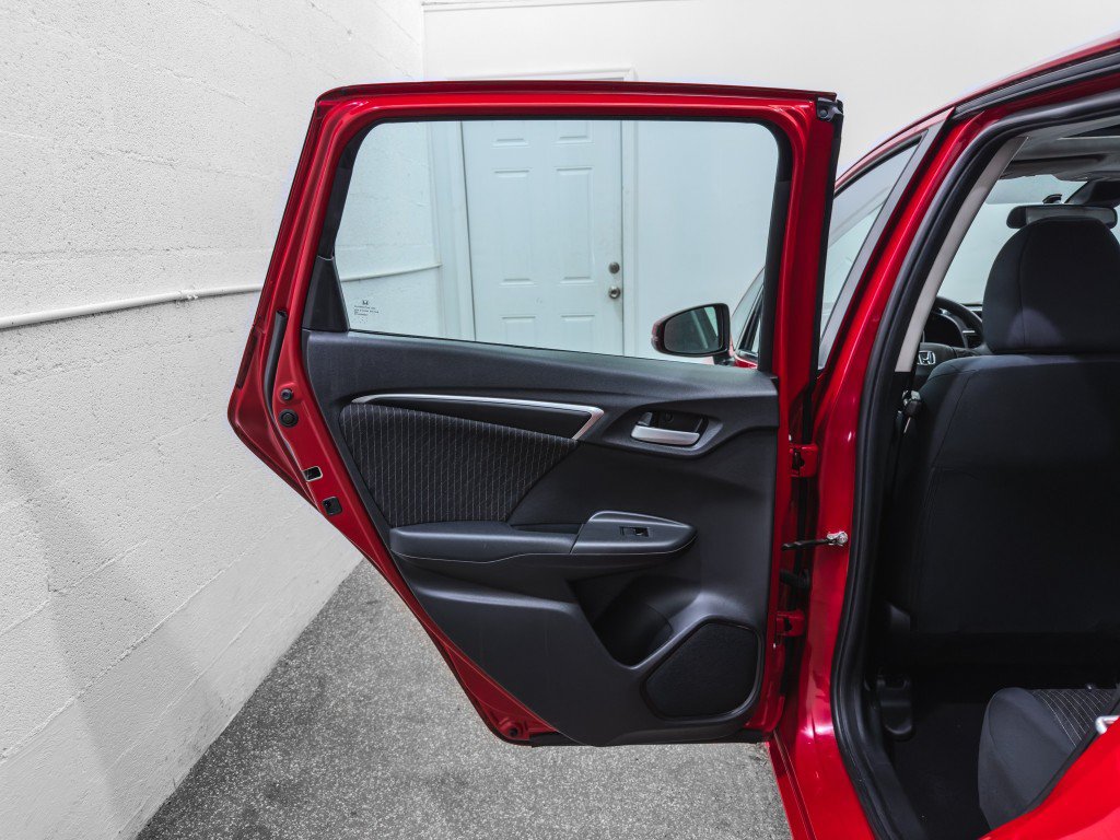 Used 2018 Honda Fit EX image 15