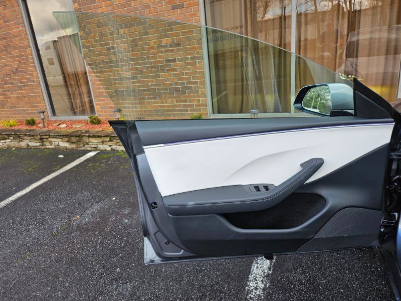 Used 2025 Tesla Model 3 Long Range image 34