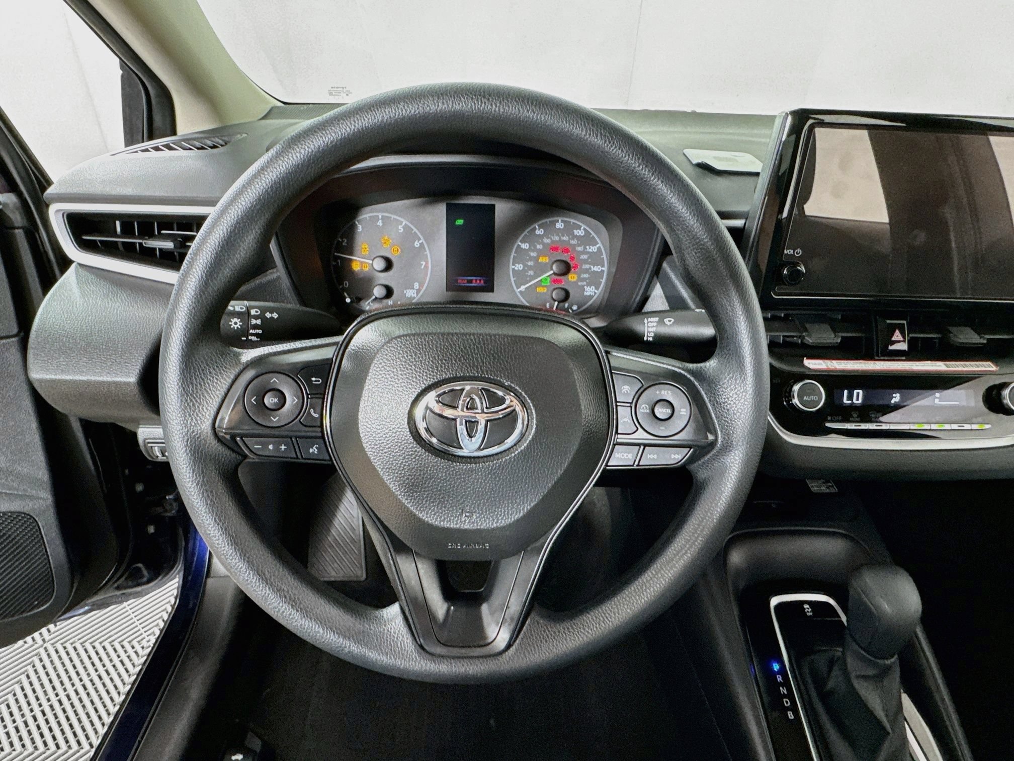 Certified 2025 Toyota Corolla LE w/ LE Premium Package FWD image 13