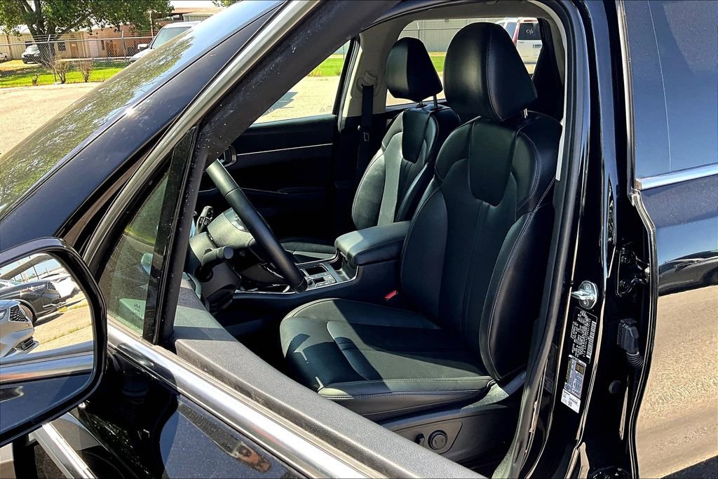 Used 2024 Kia Sorento S image 35