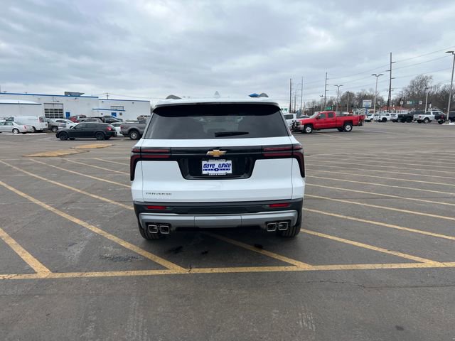 New 2026 Chevrolet Traverse LT w/ LPO, Floor Liner Package image 4