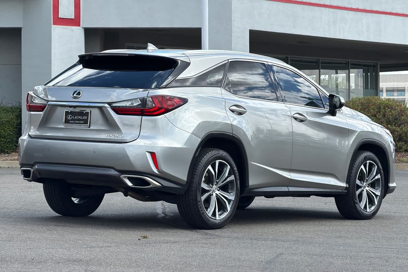 Used 2017 Lexus RX 350 AWD image 2