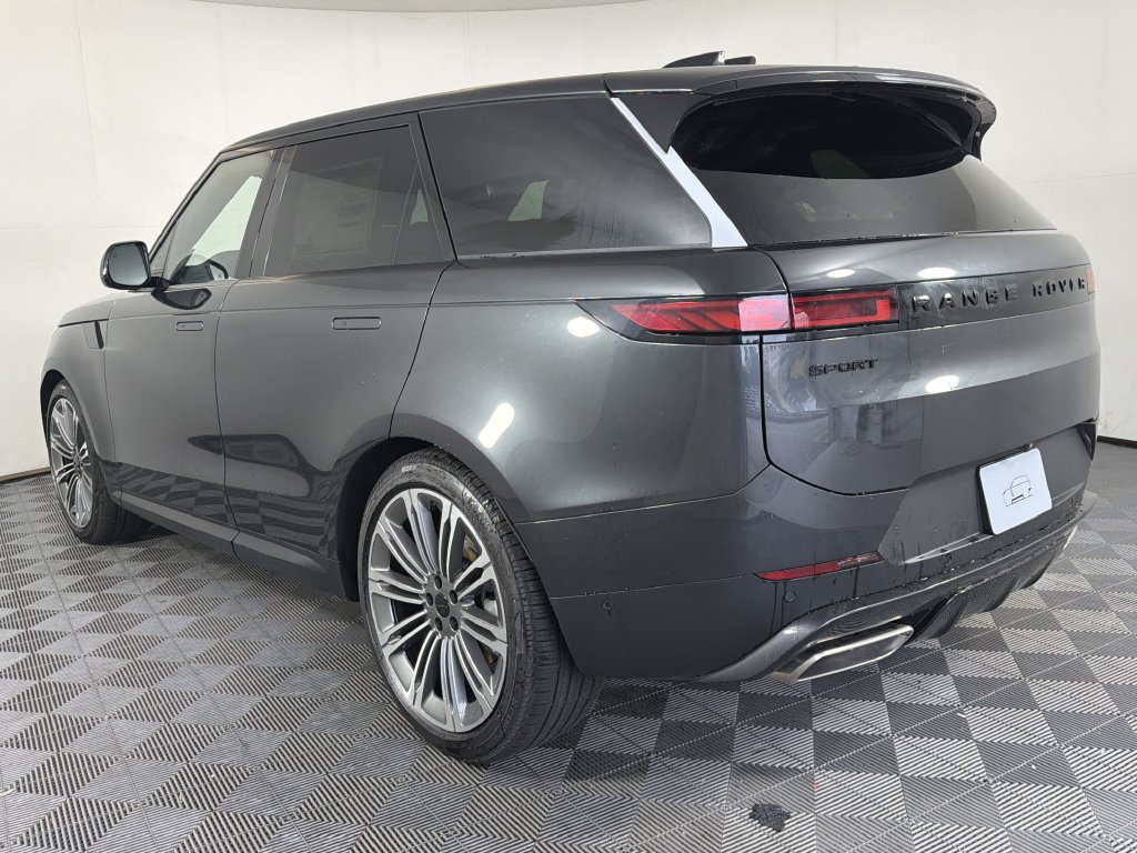 New 2027 Land Rover Range Rover Sport SE AWD/4WD image 3