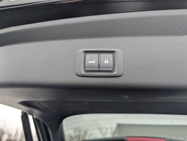 Used 2025 Mitsubishi Outlander SE image 19