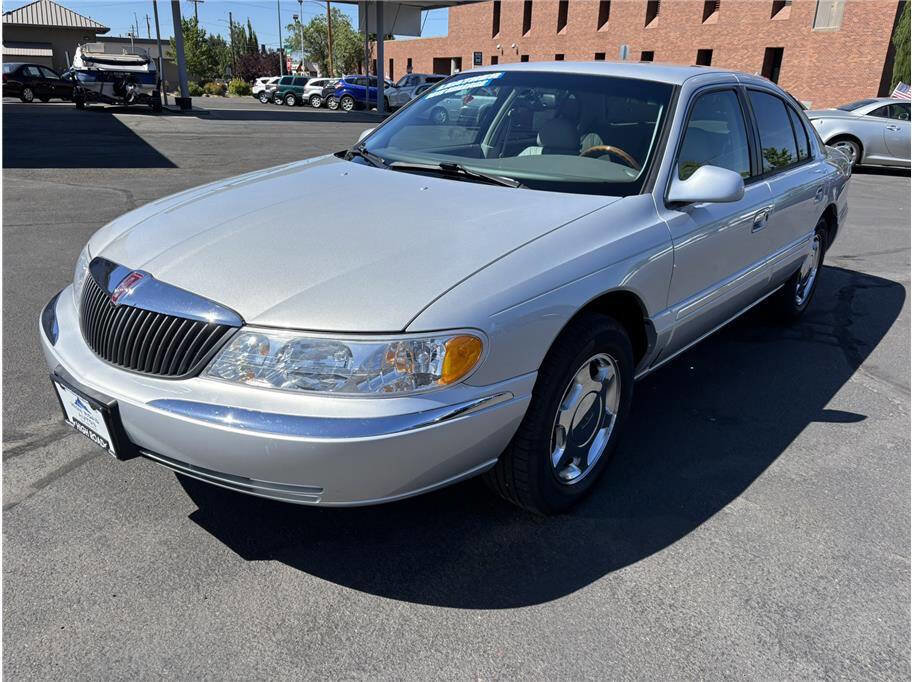 Used 2000 Lincoln Continental Base 4dr Sedan