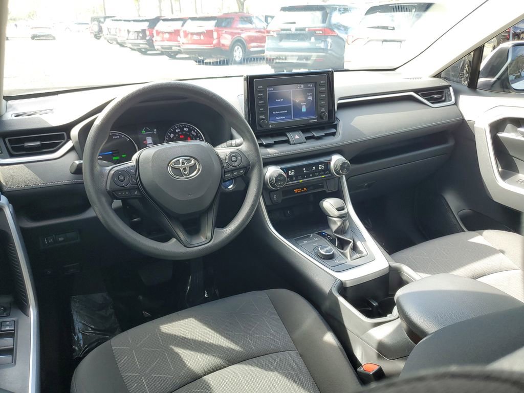 Used 2022 Toyota RAV4 XLE image 10