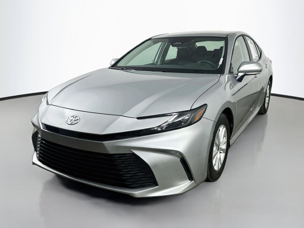 Used 2026 Toyota Camry LE FWD image 3