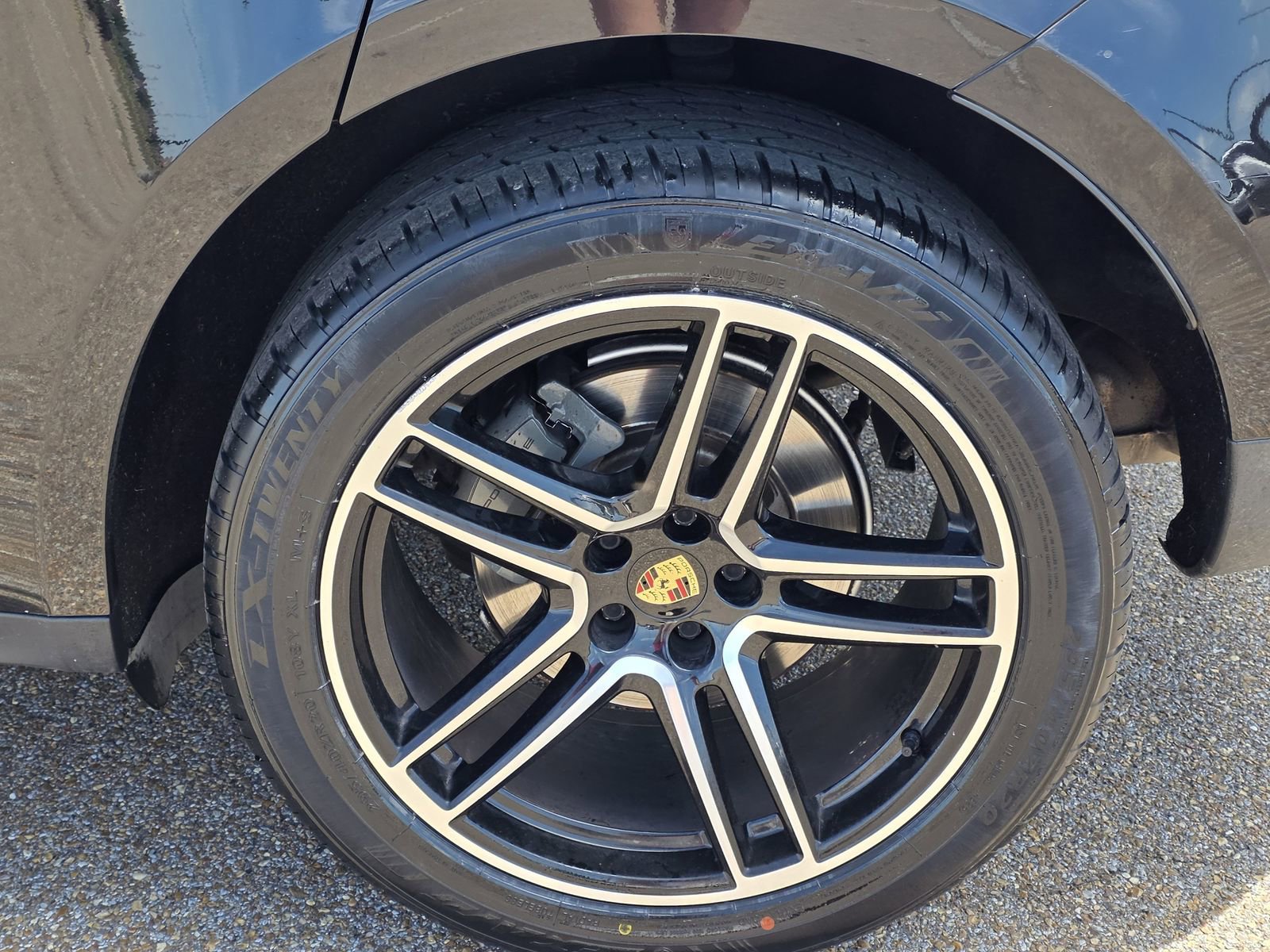 Used 2021 Porsche Macan S image 32