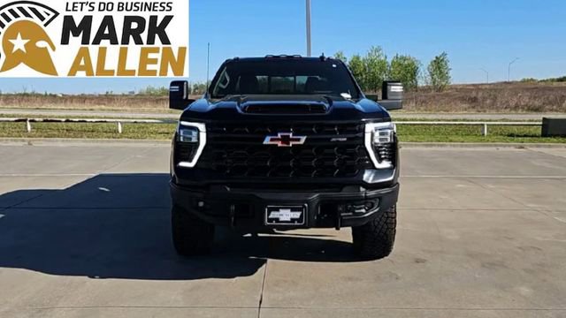 Used 2024 Chevrolet Silverado 2500 ZR2 w/ ZR2 Bison Edition image 3