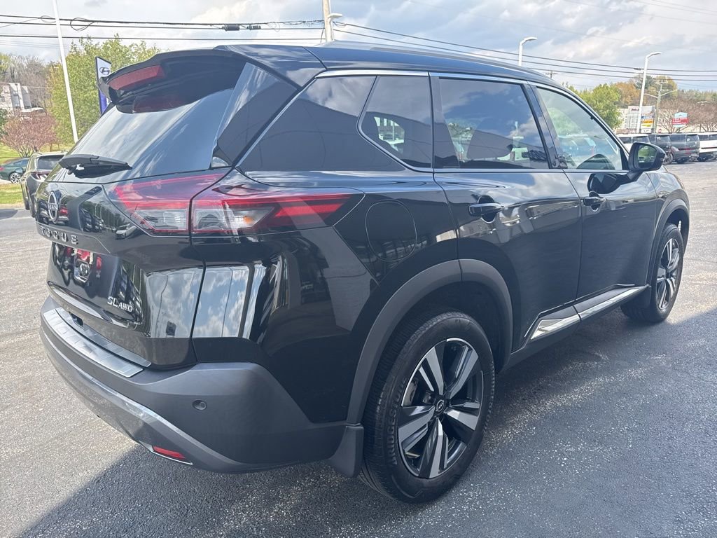 Used 2023 Nissan Rogue SL image 7