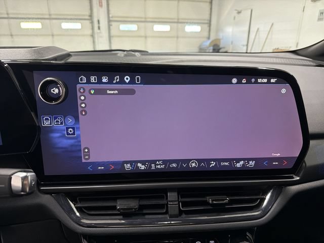 Certified 2026 Chevrolet Equinox EV RS w/ Convenience Package II AWD/4WD image 25