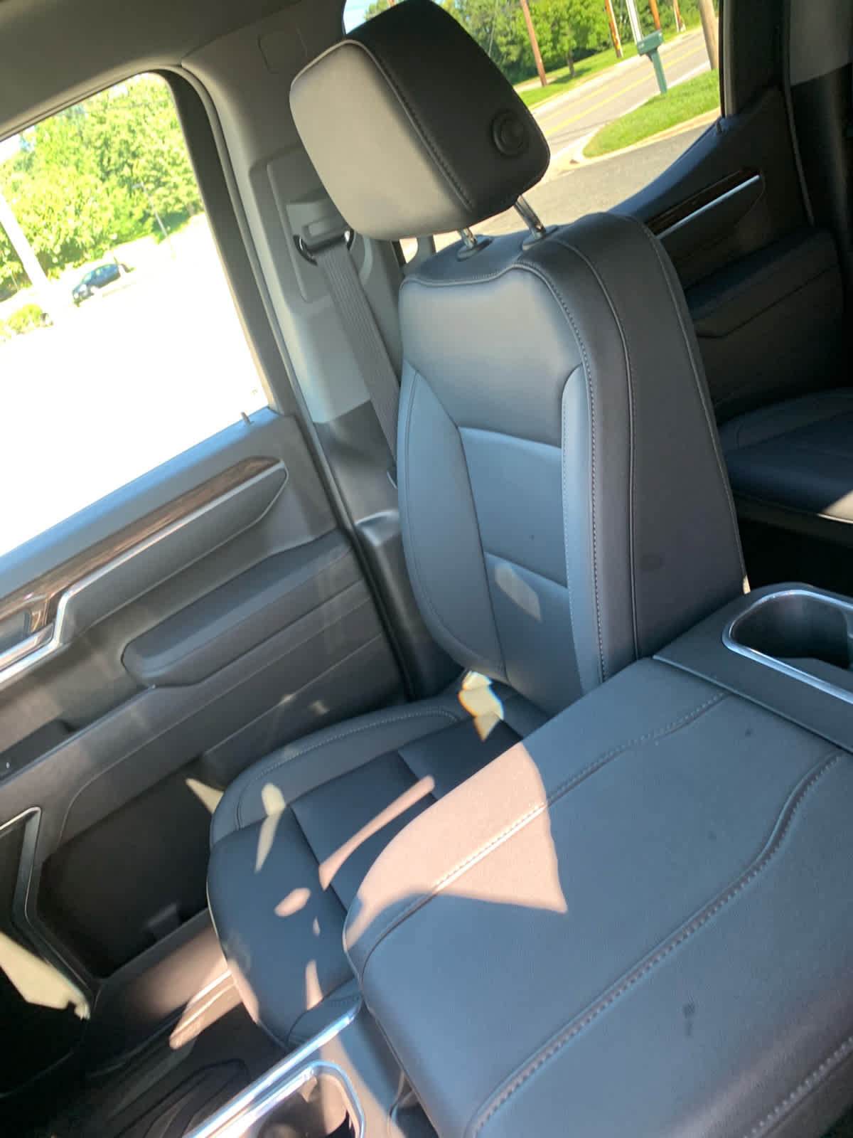 Used 2025 GMC Sierra 1500 Elevation w/ Elevation Premium Package AWD/4WD image 19