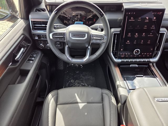 New 2026 GMC Yukon XL Denali w/ Denali Reserve Package AWD/4WD image 10