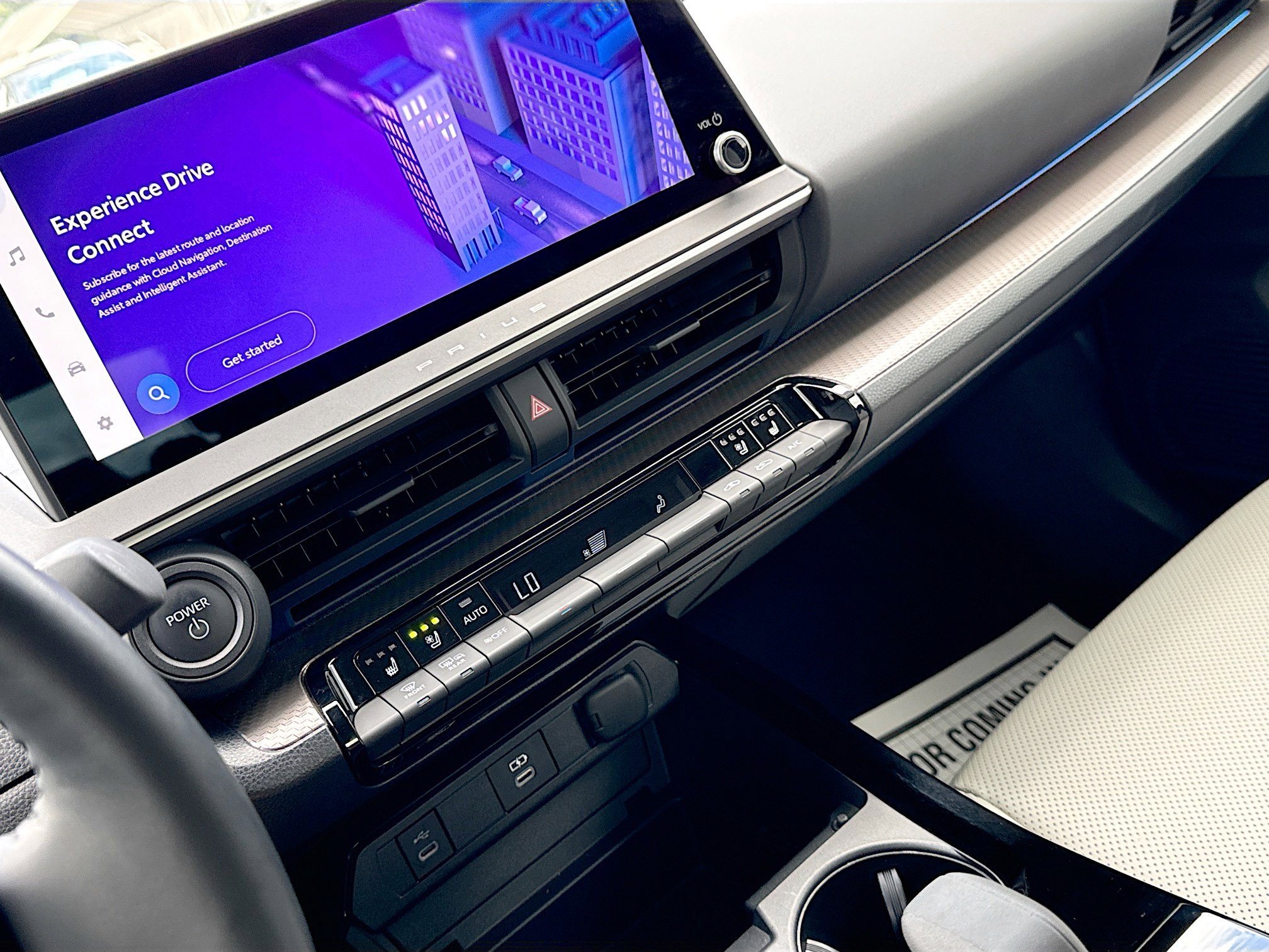 Used 2024 Toyota Prius Limited FWD image 27