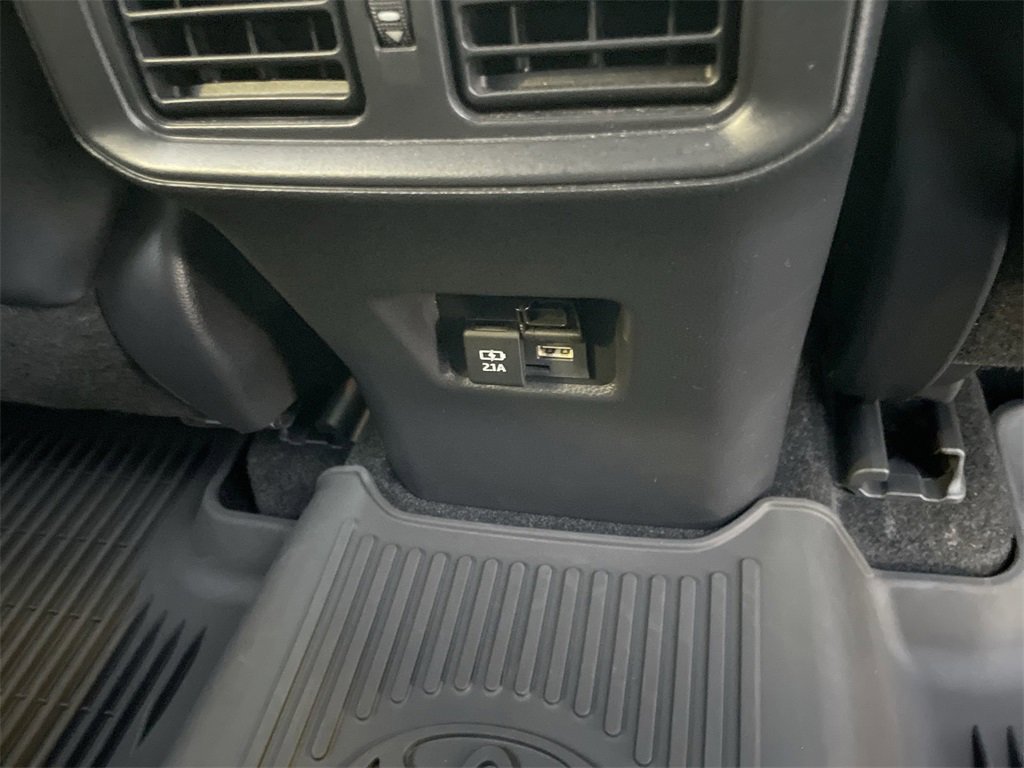 Used 2021 Toyota RAV4 XLE Premium image 25